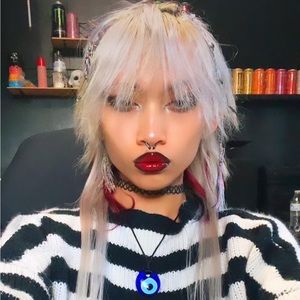 Meet your Posher, Andrea